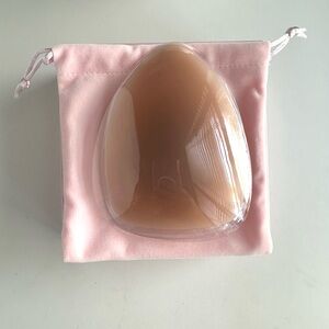 Silicone Grippy Bra covers